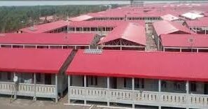 ভাসানচরে রোহিঙ্গাদের প্রথম দলের আগমন