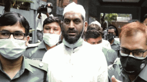 আদালতে মামুনুল হক
