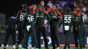 ‘ভাড়াটে’ সুলতানদের সামনে আহত বাঘ