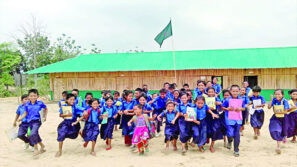 পুরোদমে খুলল স্কুল
