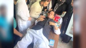 হাজি সেলিম এখন হাসপাতালের কেবিনে
