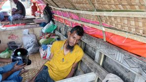 ইলিশ রক্ষায় বাবুগঞ্জে রাতভর অভিযান, আটক ১