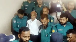 আদালতে আওয়ামী লীগ থেকে ‘পদত্যাগের’ ঘোষণা কামাল মজুমদারের
