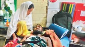 উপড়ানো হয়েছে দুই চোখ, মিন্টিজের জীবন অন্ধকার