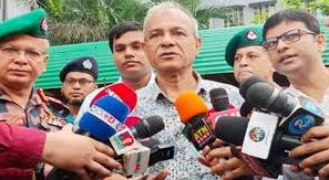 অবৈধ ভারতীয়দের নিয়ম মেনে ফেরত পাঠাবে বাংলাদেশ: স্বরাষ্ট্র উপদেষ্টা