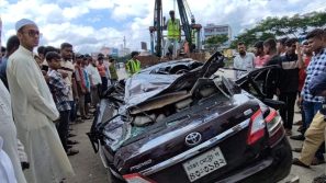 কুমিল্লায় সড়কে প্রাণ গেলো একই পরিবারের ৪ জনের
