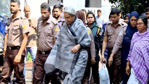 শাপলা চত্বর মামলা: ট্রাইব্যুনালে হাজির দীপু মনি-রুপা-মোজাম্মেল