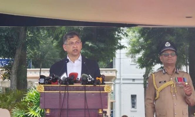 পুলিশ কোনো দল বা গোষ্ঠীর লাঠিয়াল বাহিনী নয়: স্বরাষ্ট্রমন্ত্রী